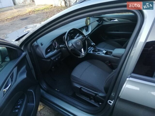Сірий Опель Інсігнія, об'ємом двигуна 1.6 л та пробігом 185 тис. км за 14000 $, фото 5 на Automoto.ua