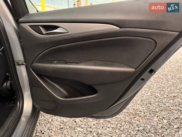 Сірий Опель Інсігнія, об'ємом двигуна 0 л та пробігом 228 тис. км за 14500 $, фото 15 на Automoto.ua