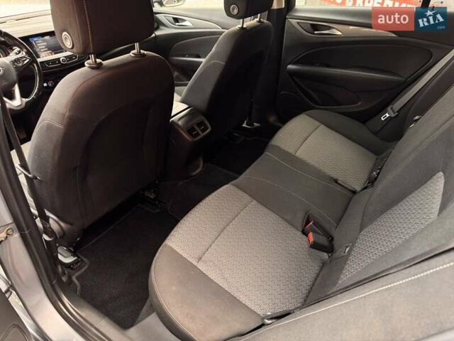 Сірий Опель Інсігнія, об'ємом двигуна 0 л та пробігом 228 тис. км за 14500 $, фото 11 на Automoto.ua