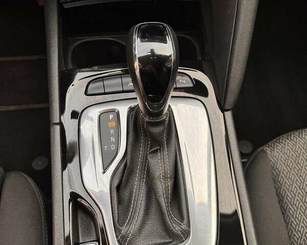 Сірий Опель Інсігнія, об'ємом двигуна 0 л та пробігом 228 тис. км за 14500 $, фото 21 на Automoto.ua