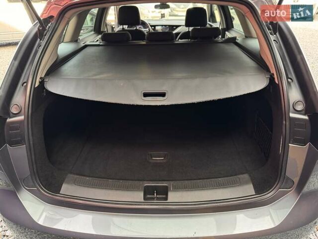 Сірий Опель Інсігнія, об'ємом двигуна 0 л та пробігом 228 тис. км за 14500 $, фото 12 на Automoto.ua