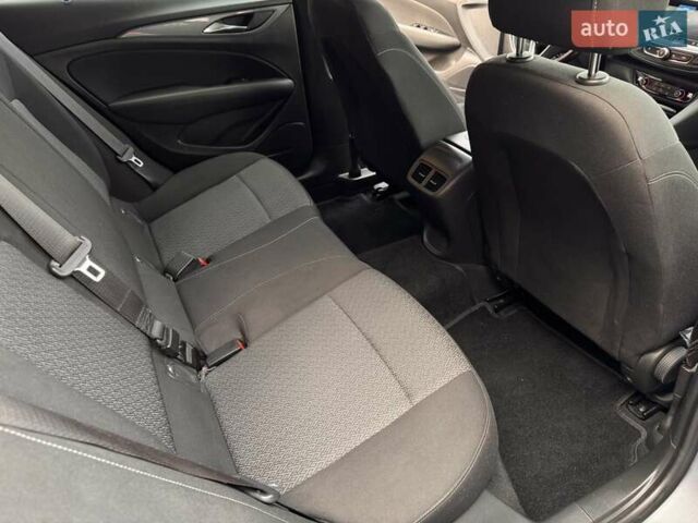 Сірий Опель Інсігнія, об'ємом двигуна 0 л та пробігом 228 тис. км за 14500 $, фото 14 на Automoto.ua