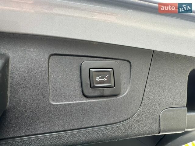 Серый Опель Инсигния, объемом двигателя 2 л и пробегом 179 тыс. км за 18700 $, фото 53 на Automoto.ua