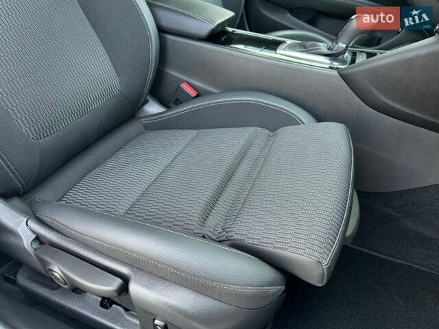 Серый Опель Инсигния, объемом двигателя 2 л и пробегом 179 тыс. км за 18700 $, фото 41 на Automoto.ua