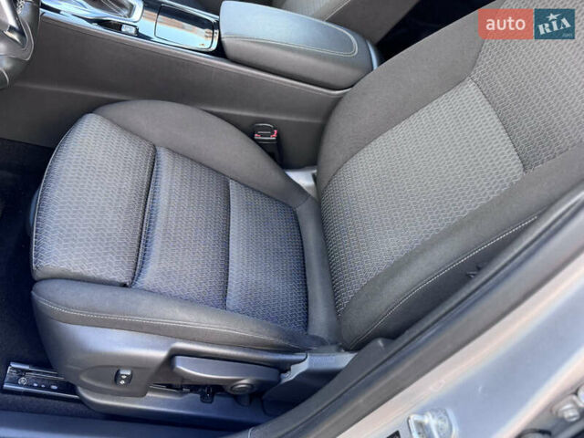 Сірий Опель Інсігнія, об'ємом двигуна 1.96 л та пробігом 44 тис. км за 20500 $, фото 26 на Automoto.ua