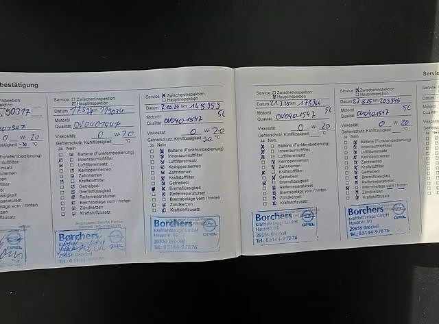 Серый Опель Инсигния, объемом двигателя 2 л и пробегом 220 тыс. км за 16900 $, фото 13 на Automoto.ua