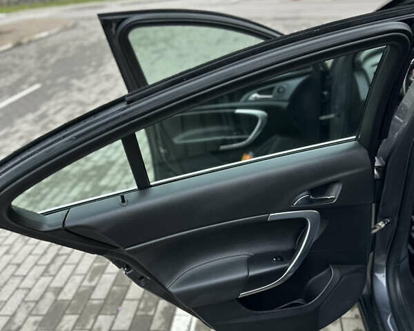 Серый Опель Инсигния, объемом двигателя 1.8 л и пробегом 234 тыс. км за 7500 $, фото 20 на Automoto.ua