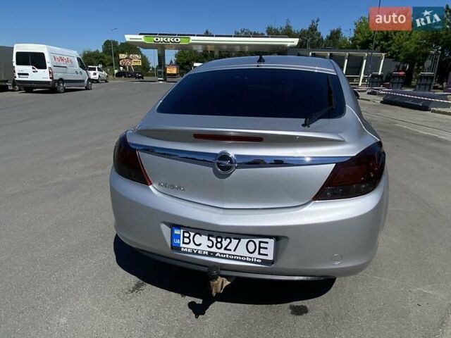 Серый Опель Инсигния, объемом двигателя 1.6 л и пробегом 260 тыс. км за 7100 $, фото 7 на Automoto.ua