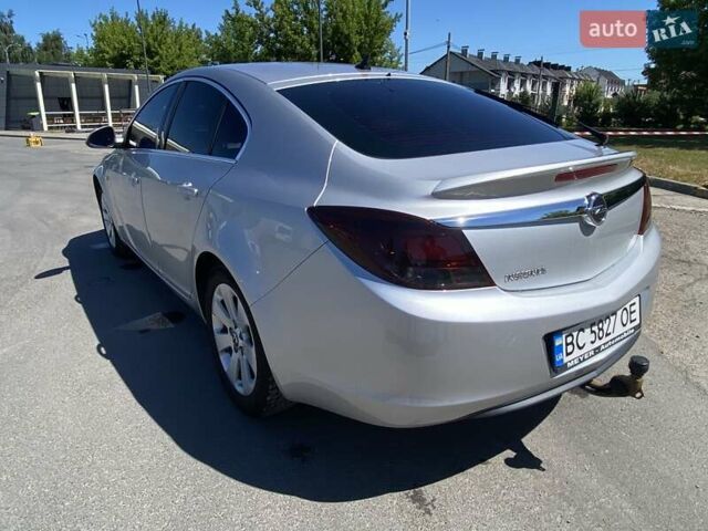 Серый Опель Инсигния, объемом двигателя 1.6 л и пробегом 260 тыс. км за 7100 $, фото 5 на Automoto.ua