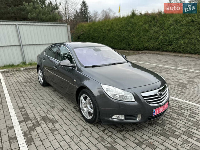 Серый Опель Инсигния, объемом двигателя 1.8 л и пробегом 234 тыс. км за 7500 $, фото 3 на Automoto.ua