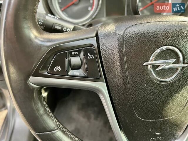 Серый Опель Инсигния, объемом двигателя 1.8 л и пробегом 208 тыс. км за 7400 $, фото 23 на Automoto.ua