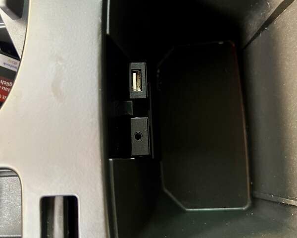 Серый Опель Инсигния, объемом двигателя 1.8 л и пробегом 208 тыс. км за 7400 $, фото 25 на Automoto.ua