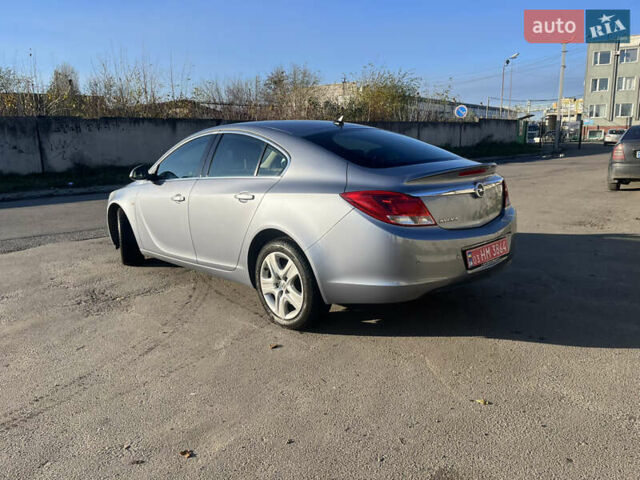 Серый Опель Инсигния, объемом двигателя 1.8 л и пробегом 188 тыс. км за 7200 $, фото 3 на Automoto.ua