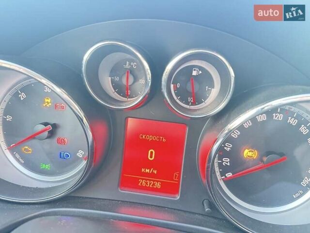 Серый Опель Инсигния, объемом двигателя 2 л и пробегом 263 тыс. км за 7300 $, фото 13 на Automoto.ua