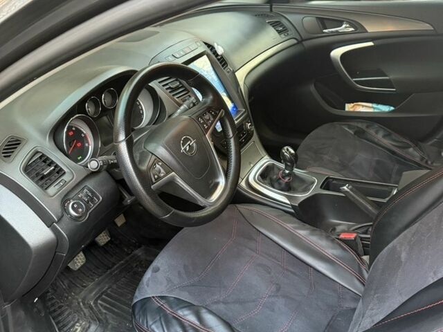 Серый Опель Инсигния, объемом двигателя 2 л и пробегом 263 тыс. км за 7300 $, фото 9 на Automoto.ua