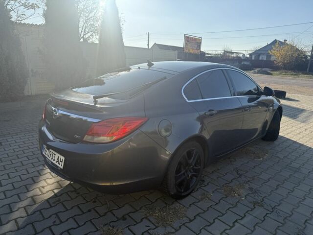Серый Опель Инсигния, объемом двигателя 2 л и пробегом 263 тыс. км за 7300 $, фото 3 на Automoto.ua