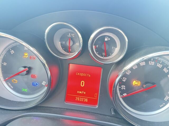 Серый Опель Инсигния, объемом двигателя 2 л и пробегом 263 тыс. км за 7300 $, фото 14 на Automoto.ua