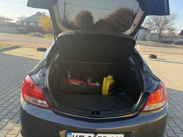 Серый Опель Инсигния, объемом двигателя 2 л и пробегом 263 тыс. км за 7300 $, фото 5 на Automoto.ua