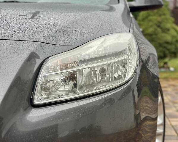 Серый Опель Инсигния, объемом двигателя 1.6 л и пробегом 122 тыс. км за 7999 $, фото 9 на Automoto.ua