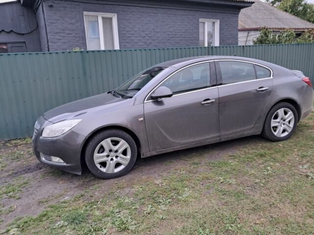 Опель Инсигния 2011 в Прилуках на Automoto.ua Серый Опель Инсигния, объемом двигателя 2 л и пробегом 300 тыс. км за 6300 $, фото 1 на Automoto.ua