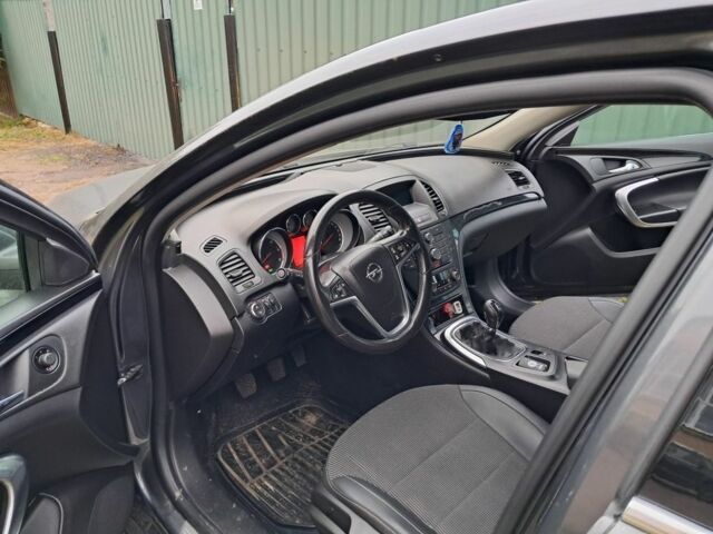 Опель Инсигния 2011 в Прилуках на Automoto.ua Серый Опель Инсигния, объемом двигателя 2 л и пробегом 300 тыс. км за 6300 $, фото 3 на Automoto.ua