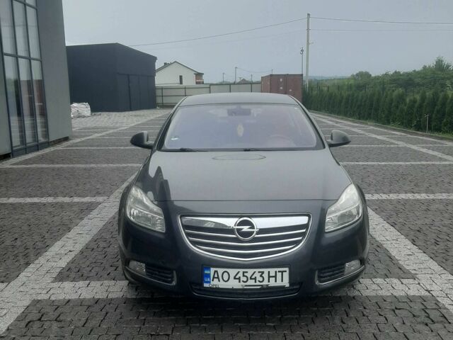 Опель Инсигния 2012 в Хусте на Automoto.ua Серый Опель Инсигния, объемом двигателя 2 л и пробегом 247 тыс. км за 7300 $, фото 12 на Automoto.ua