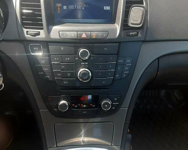 Опель Инсигния 2012 в Хусте на Automoto.ua Серый Опель Инсигния, объемом двигателя 1.96 л и пробегом 247 тыс. км за 7300 $, фото 15 на Automoto.ua