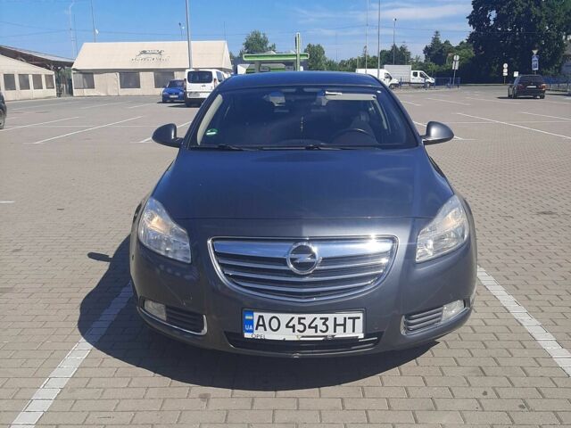 Опель Инсигния 2012 в Хусте на Automoto.ua Серый Опель Инсигния, объемом двигателя 2 л и пробегом 247 тыс. км за 7300 $, фото 2 на Automoto.ua