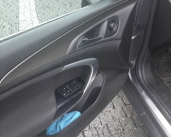 Опель Инсигния 2012 в Хусте на Automoto.ua Серый Опель Инсигния, объемом двигателя 1.96 л и пробегом 247 тыс. км за 7300 $, фото 13 на Automoto.ua