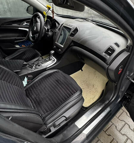 Серый Опель Инсигния, объемом двигателя 1.96 л и пробегом 240 тыс. км за 10500 $, фото 10 на Automoto.ua