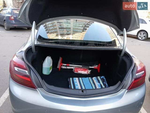 Серый Опель Инсигния, объемом двигателя 2 л и пробегом 234 тыс. км за 10000 $, фото 5 на Automoto.ua