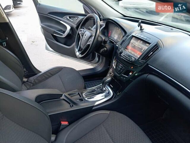 Серый Опель Инсигния, объемом двигателя 2 л и пробегом 234 тыс. км за 10000 $, фото 11 на Automoto.ua