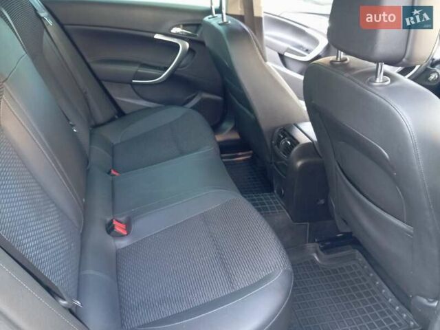 Серый Опель Инсигния, объемом двигателя 2 л и пробегом 234 тыс. км за 10000 $, фото 12 на Automoto.ua