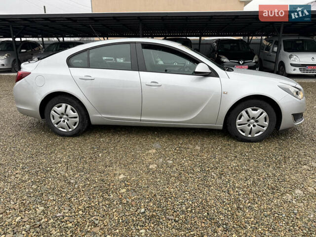 Серый Опель Инсигния, объемом двигателя 1.8 л и пробегом 194 тыс. км за 9999 $, фото 6 на Automoto.ua