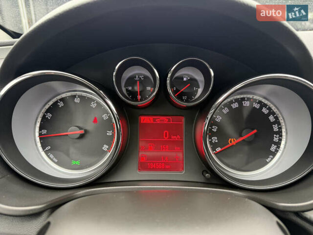 Серый Опель Инсигния, объемом двигателя 1.8 л и пробегом 194 тыс. км за 9999 $, фото 16 на Automoto.ua