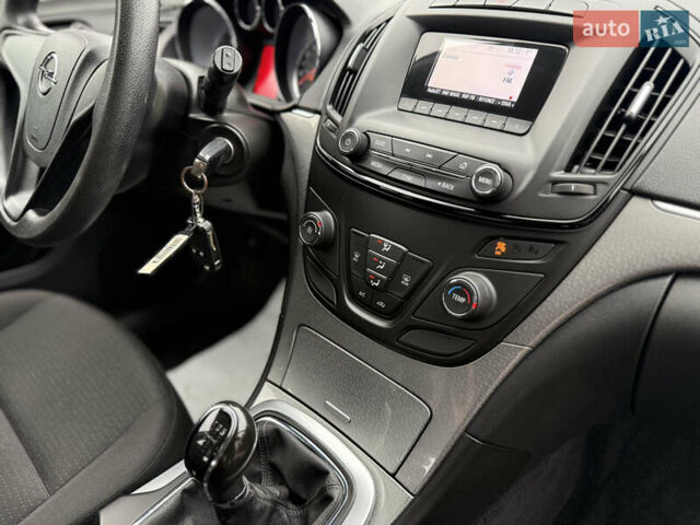 Серый Опель Инсигния, объемом двигателя 1.8 л и пробегом 194 тыс. км за 9999 $, фото 13 на Automoto.ua