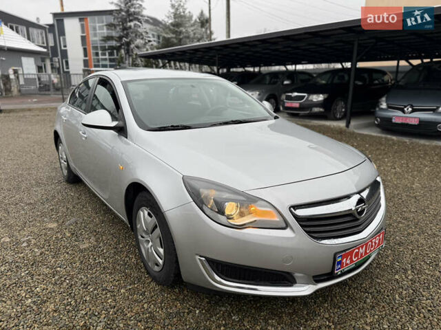 Серый Опель Инсигния, объемом двигателя 1.8 л и пробегом 194 тыс. км за 9999 $, фото 4 на Automoto.ua