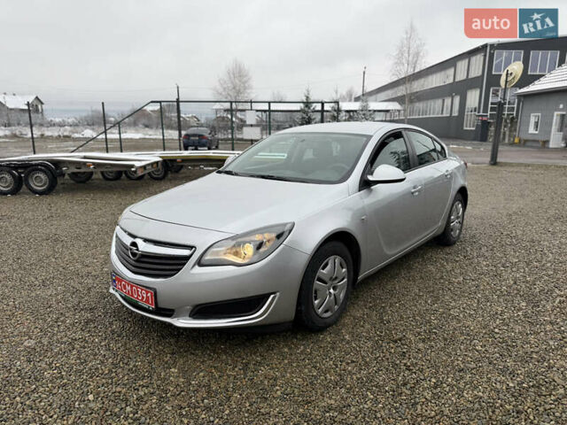 Серый Опель Инсигния, объемом двигателя 1.8 л и пробегом 194 тыс. км за 9999 $, фото 1 на Automoto.ua