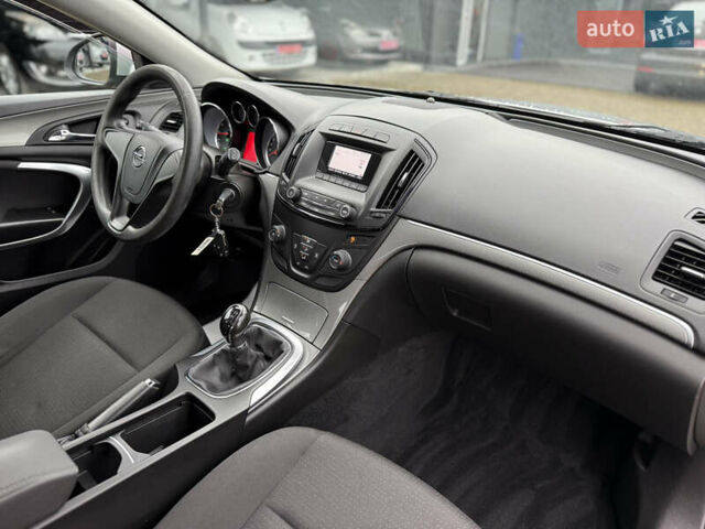 Серый Опель Инсигния, объемом двигателя 1.8 л и пробегом 194 тыс. км за 9999 $, фото 12 на Automoto.ua