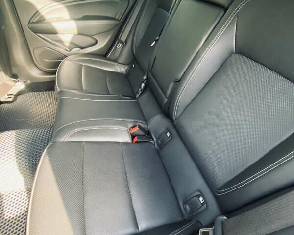 Серый Опель Инсигния, объемом двигателя 1.6 л и пробегом 200 тыс. км за 14400 $, фото 8 на Automoto.ua