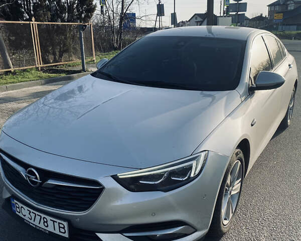 Серый Опель Инсигния, объемом двигателя 1.6 л и пробегом 200 тыс. км за 14400 $, фото 1 на Automoto.ua