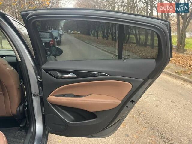 Сірий Опель Інсігнія, об'ємом двигуна 2 л та пробігом 114 тис. км за 22000 $, фото 38 на Automoto.ua