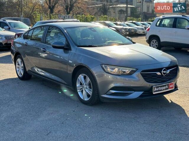 Серый Опель Инсигния, объемом двигателя 1.6 л и пробегом 138 тыс. км за 14990 $, фото 2 на Automoto.ua