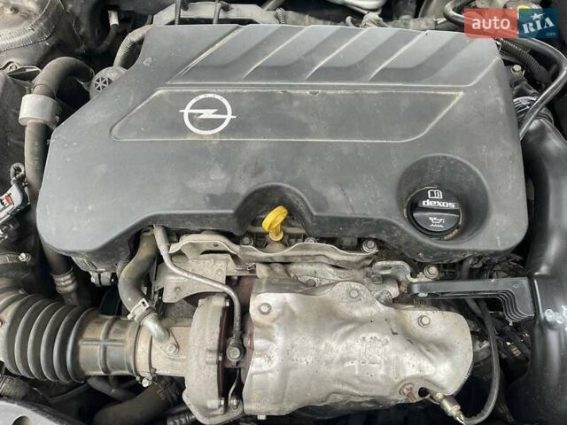 Сірий Опель Інсігнія, об'ємом двигуна 2 л та пробігом 114 тис. км за 22000 $, фото 28 на Automoto.ua