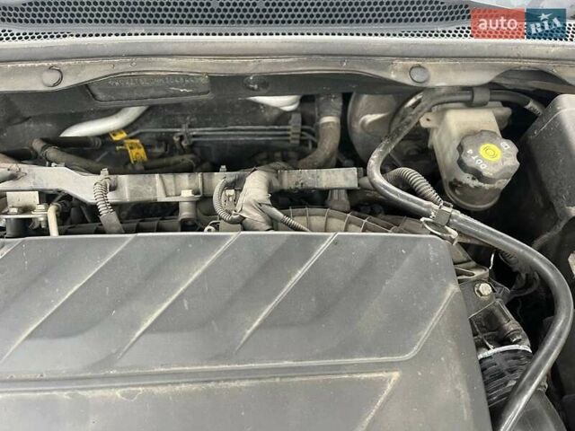 Сірий Опель Інсігнія, об'ємом двигуна 2 л та пробігом 114 тис. км за 22000 $, фото 27 на Automoto.ua