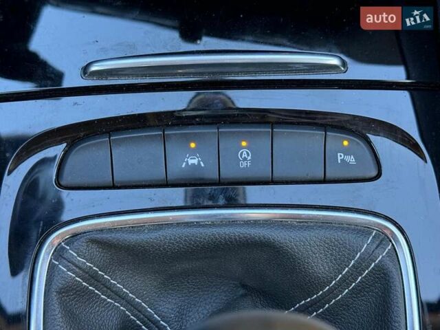 Серый Опель Инсигния, объемом двигателя 1.6 л и пробегом 138 тыс. км за 14990 $, фото 28 на Automoto.ua