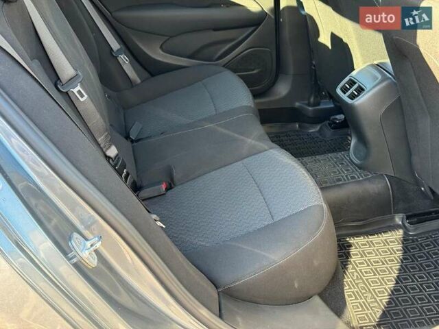 Серый Опель Инсигния, объемом двигателя 1.6 л и пробегом 138 тыс. км за 14990 $, фото 18 на Automoto.ua