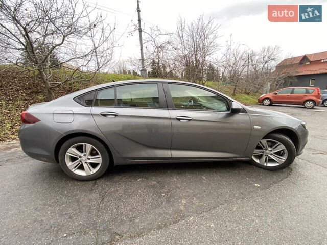 Сірий Опель Інсігнія, об'ємом двигуна 1.6 л та пробігом 138 тис. км за 13700 $, фото 4 на Automoto.ua