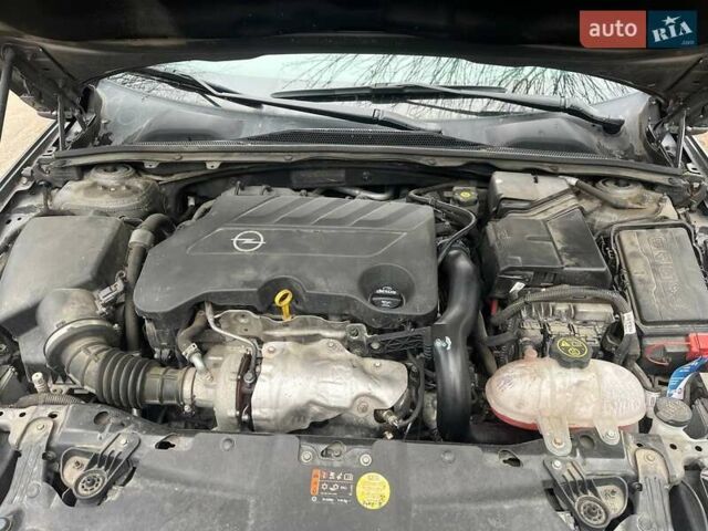 Сірий Опель Інсігнія, об'ємом двигуна 2 л та пробігом 114 тис. км за 22000 $, фото 32 на Automoto.ua