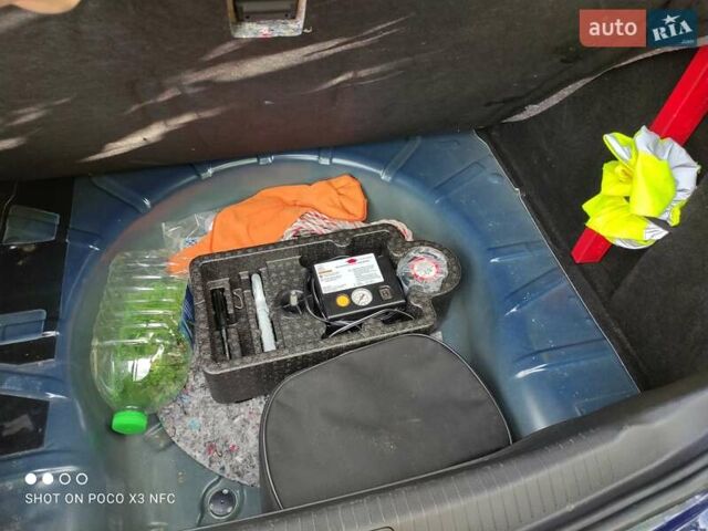 Синий Опель Инсигния, объемом двигателя 1.6 л и пробегом 170 тыс. км за 10999 $, фото 25 на Automoto.ua